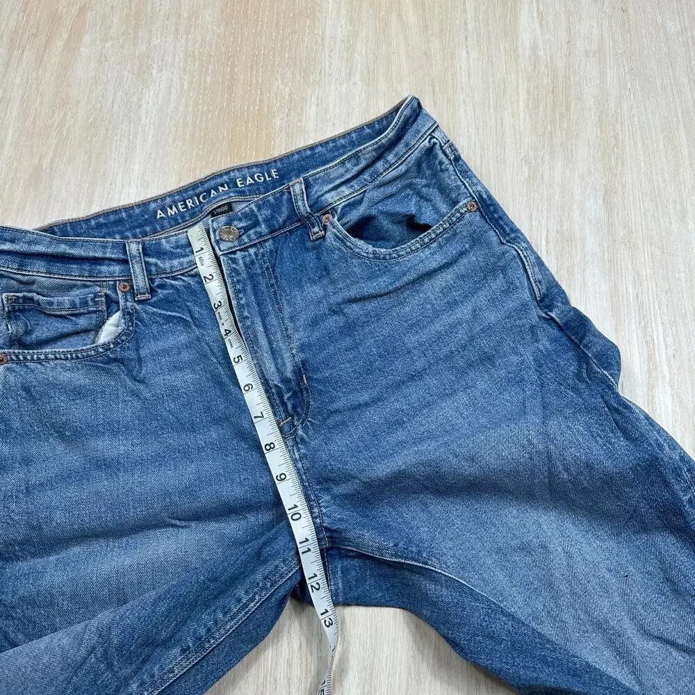American Eagle Distressed Mom Jean Strigid High Rise Straight Casual Jeans 12